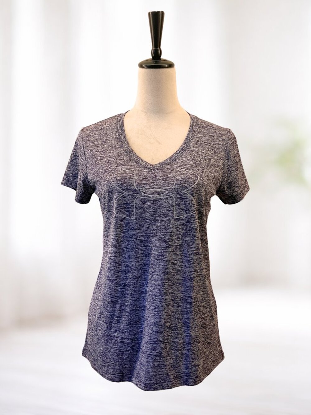 Under Armour Womens T-Shirt V-Neck S Short Sleeve Loose Fit Heatgear